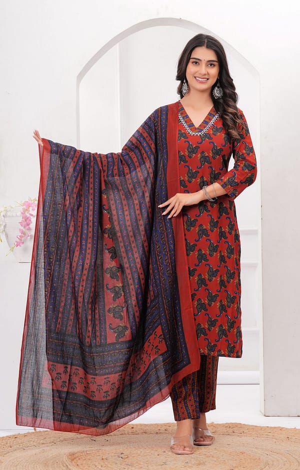 Maroon Printed Cotton V-Neck Threadwork Festive Suit