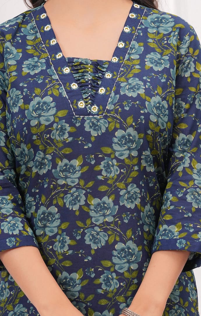 Blue Printed Cotton V-Neck Handwork Suit - Image 2